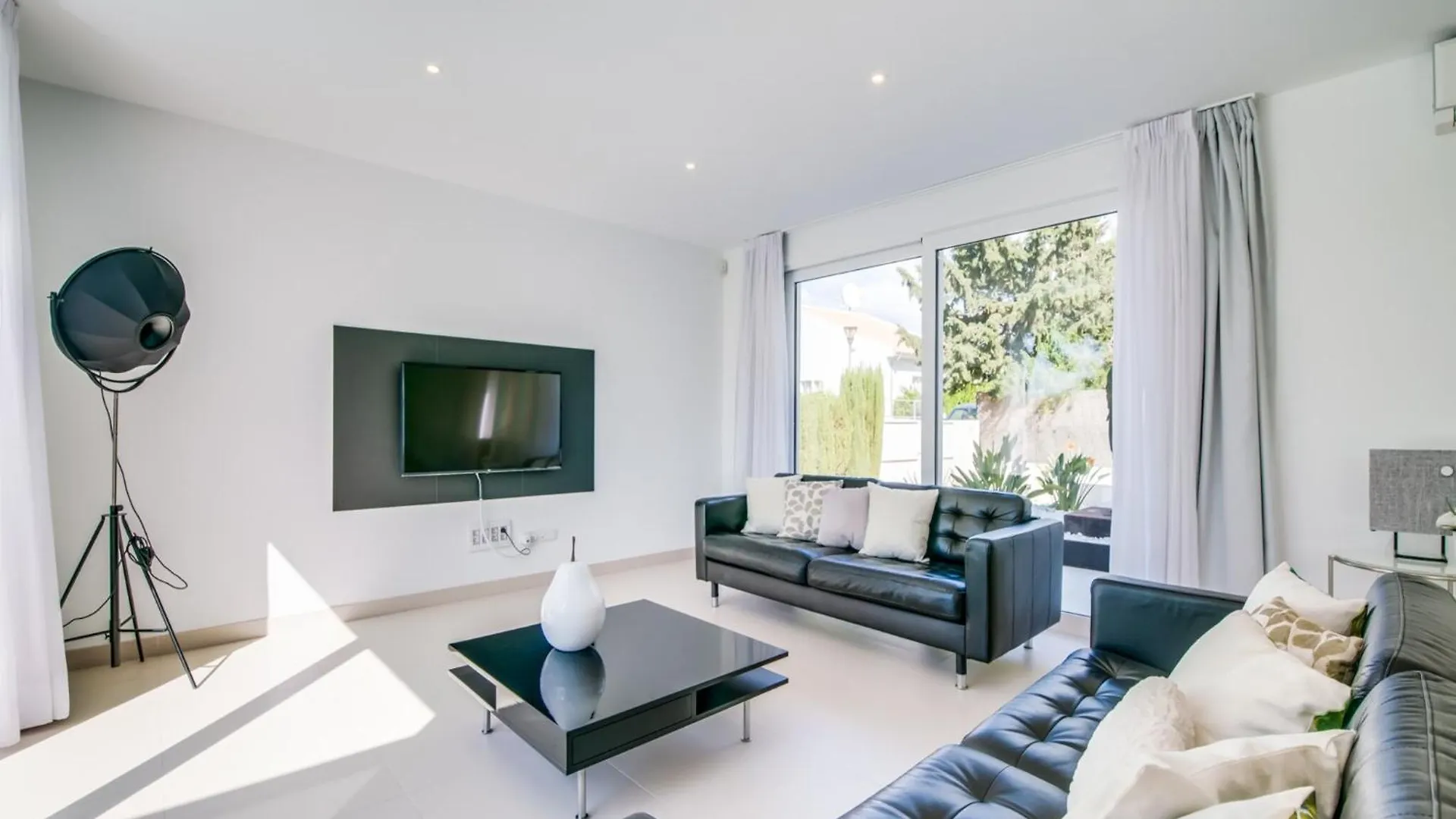 Holiday Home With Fenced Garden Alcudia  Alcudia (Mallorca)